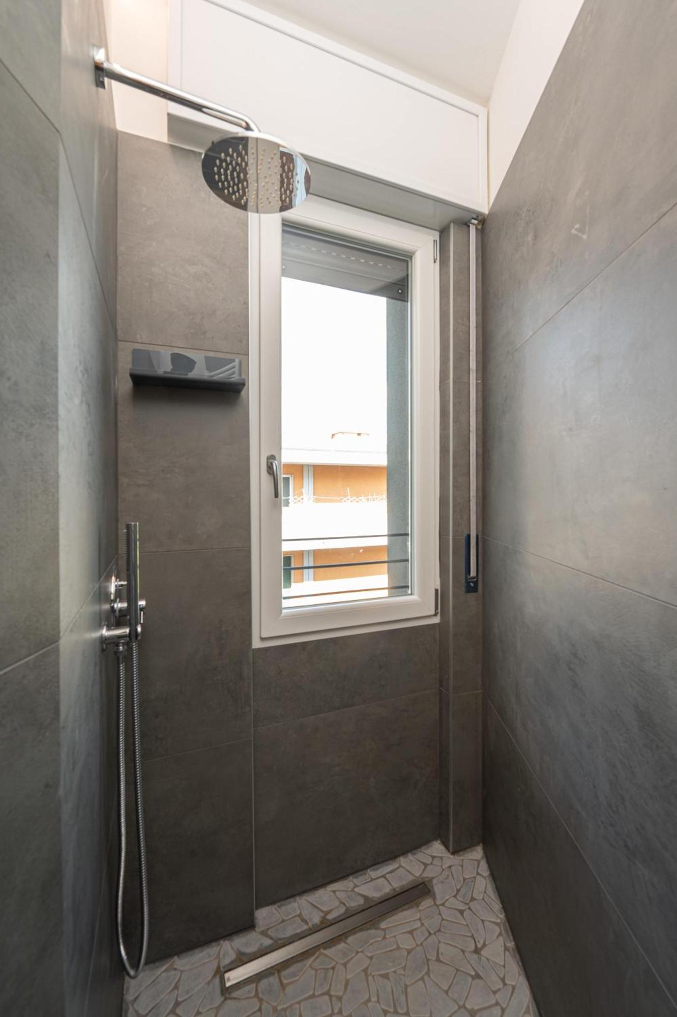 Mubra 55 Luxury